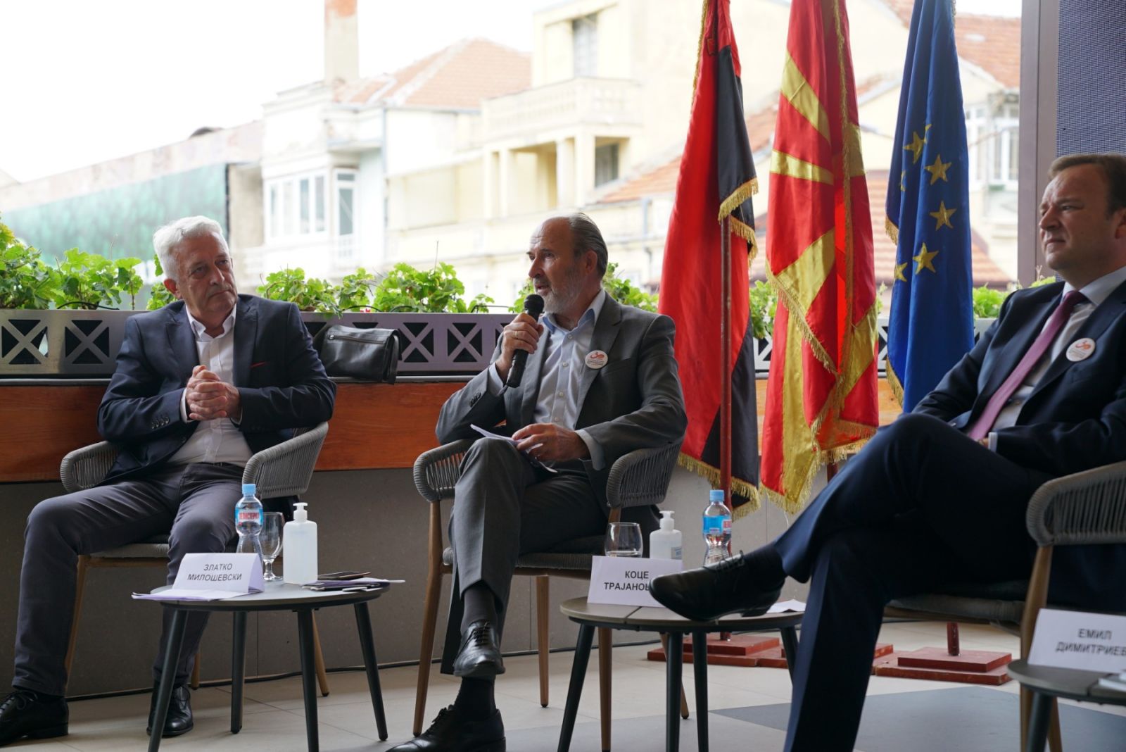 Трајановски: Со СДСМ општините се во долгови, парите одат кај невладини, Македонија е во застој