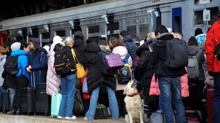 Евакуирани македонски граѓани од Украина: Обезбеден коридор од Одеса, се бараат нови конвои за евакуација