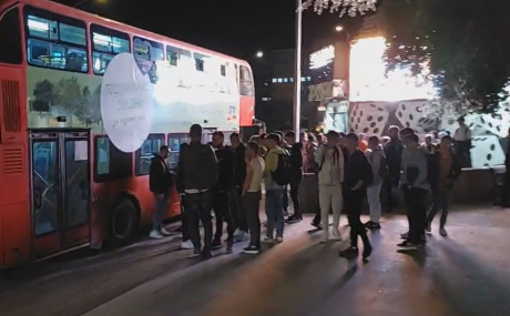 Тепачка во автобус на ЈСП во скопската населба Кисела Вода