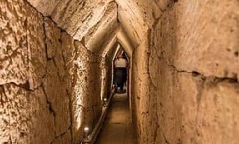 Барајќи ја ГРОБНИЦАТА НА КЛЕОПАТРА, пронајдоа древен тунел: „ТОА Е ГЕОМЕТРИСКО ЧУДО“ (ФОТО)