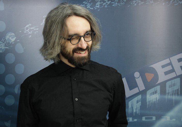 АПАСИЕВ ДОБИ НОВ ПОДАРОК ОД ЗАЕВ, пари за реновирање семејна куќа